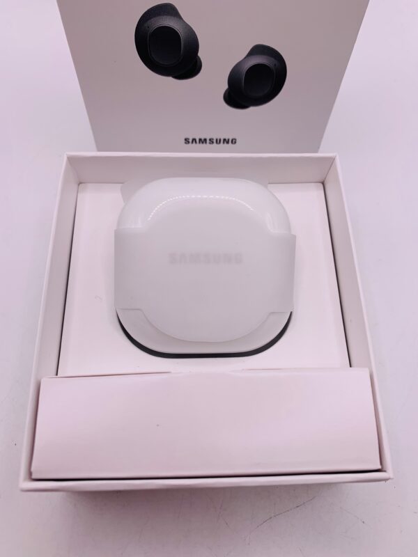 504887 3 scaled AURICULARES SAMSUNG GALAXY BUDS FE GRAPHITE *A ESTRENAR*