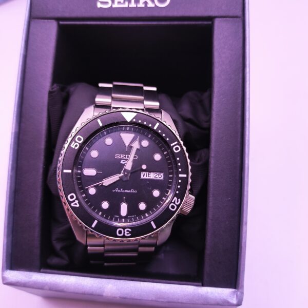 506413 2 scaled RELOJ DE PULSERA SEIKO 5 SPORTS AUTOMATIC CON CAJA