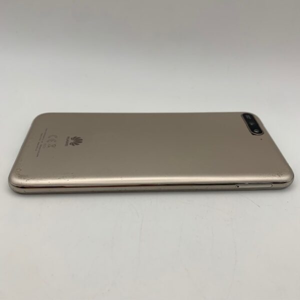 507041 2 HUAWEI Y6 2018 16GB/2