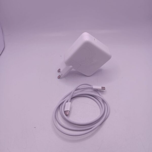 507284 1 CARGADOR APPLE 70W A2743