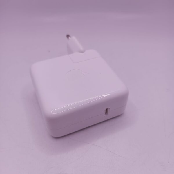 507284 4 CARGADOR APPLE 70W A2743