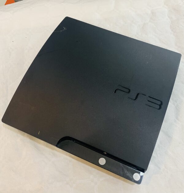 507572 scaled CONSOLA SONY PS3 120GB + CABLES