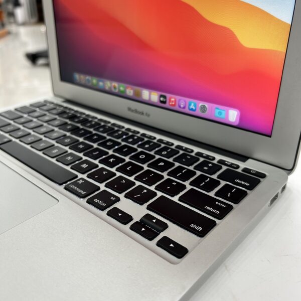 508050 5 scaled PORTATIL MACBOOK AIR 11" 2015 I5 4GB RAM 128GB HDD + CARGADOR