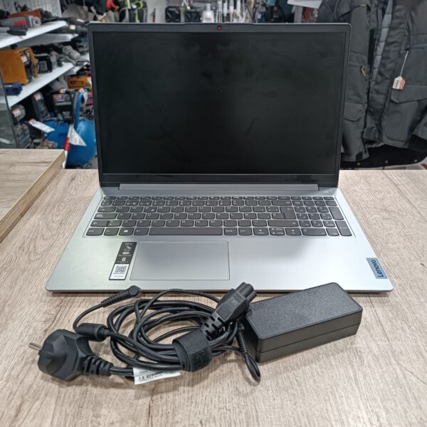 509008 5 ORDENADOR PORTATIL LENOVO IDEAPAD 1 15ADA7 AMD 3/256SSD/8RAM/1.20GHZ WINDOWS 11 + CARGADOR