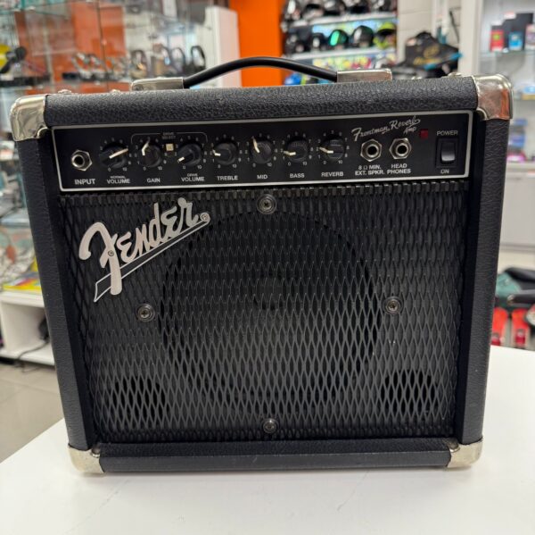 509732 1 AMPLIFICADOR FENDER TYPE PR 241