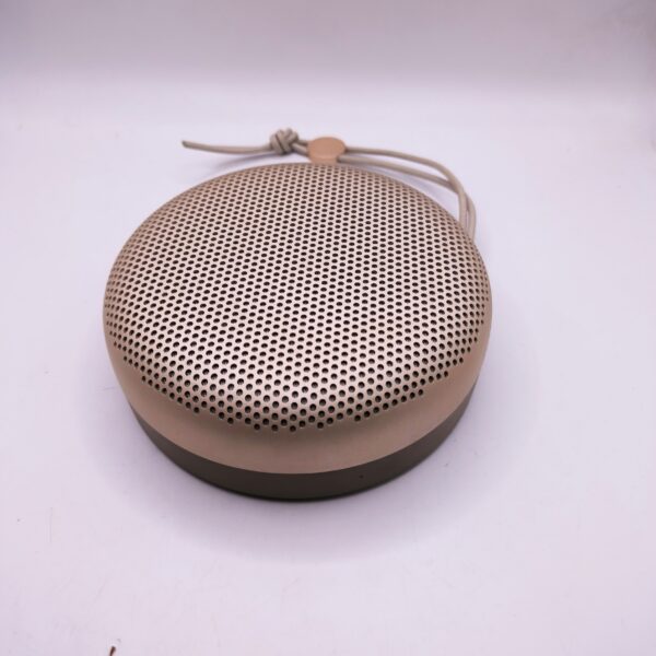 510383 2 scaled ALTAVOZ BLUETOOTH BANG & OULUFSEN BEOPLAY A1