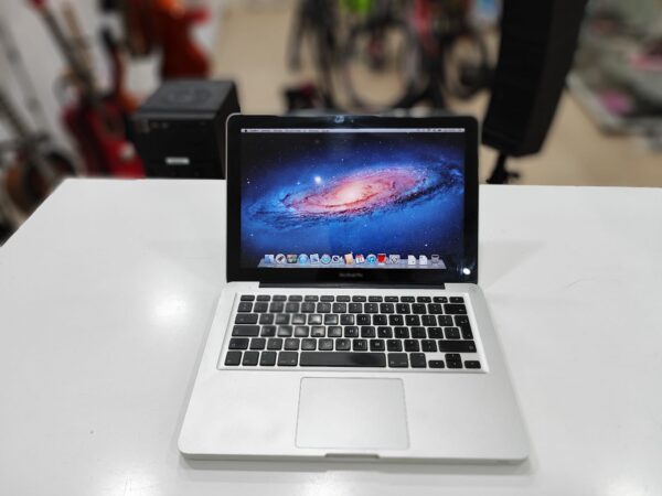 Imagen de WhatsApp 2024 10 31 a las 17.15.23 e67de61f APPLE MACBOOK PRO 2011/ MACOS HIGH SIERRA/ INTEL I5/256GB SSD/ 16GBRAM + CARGADOR