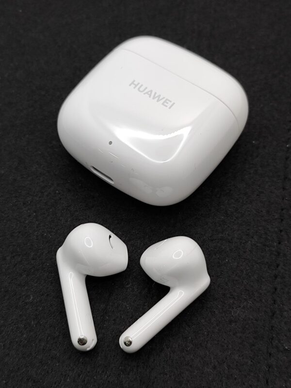 Imagen de WhatsApp 2024 11 04 a las 17.16.00 333e8892 AURICULARES HUAWEI FREEBUDS SE 2 BLANCOS * A ESTRENAR*