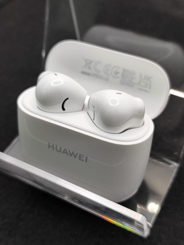 Imagen de WhatsApp 2024 11 04 a las 17.16.00 b36a2caa AURICULARES HUAWEI FREEBUDS SE 2 BLANCOS * A ESTRENAR*