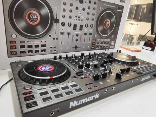 Imagen de WhatsApp 2024 11 04 a las 18.58.38 0c100ffb CONSOLA NUMARK NS4 FX 4 DECK + CAJA + ACC