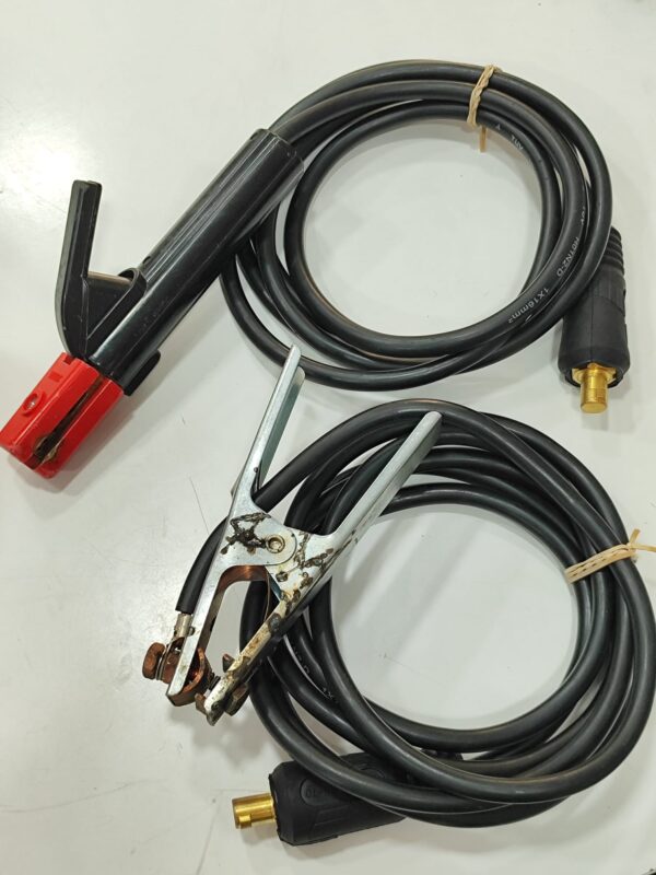 Imagen de WhatsApp 2024 11 13 a las 11.18.39 f001c20d EQUIPO DE SOLDADURA SOLTER WELD ARC 2000M + MALETÍN + CABLES