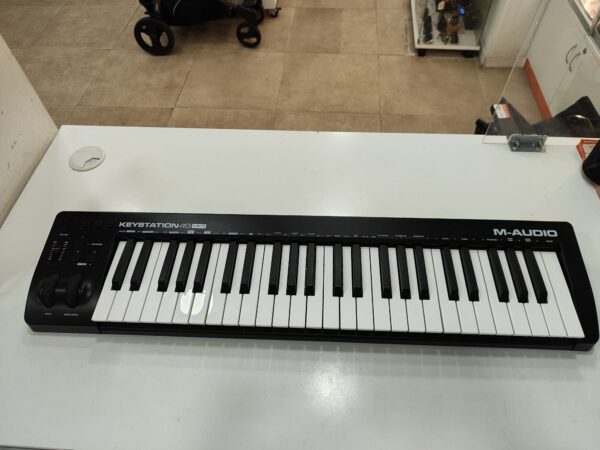 Imagen de WhatsApp 2024 11 14 a las 17.19.53 27c542a2 TECLADO MIDI M-AUDIO KEYSTATION 49 MK3 + CABLE