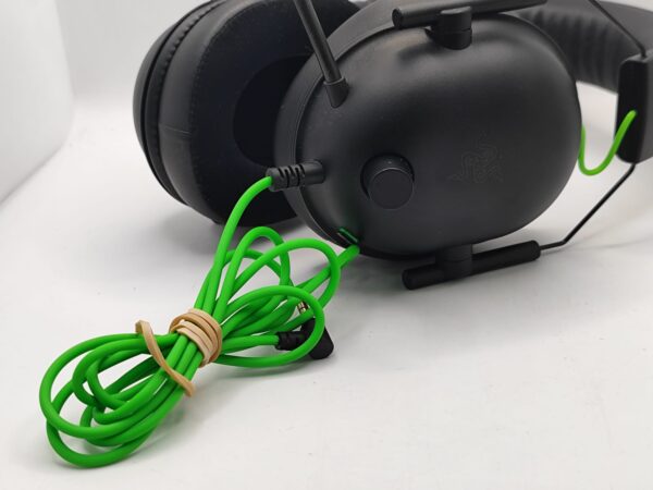 Imagen de WhatsApp 2024 11 18 a las 19.51.39 aa3d1cdc AURICULARES GAMING RAZER BLACK SHARK V2 CON CABLE