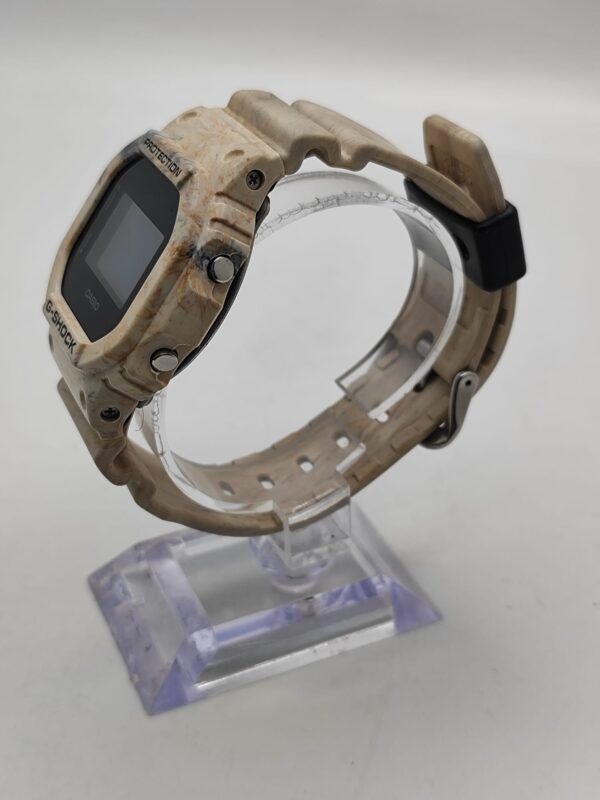 Imagen de WhatsApp 2024 11 22 a las 13.41.39 d89ab190 RELOJ CASIO G-SHOCK DW-5600WM BEIGE MATERIAL RECICLADO