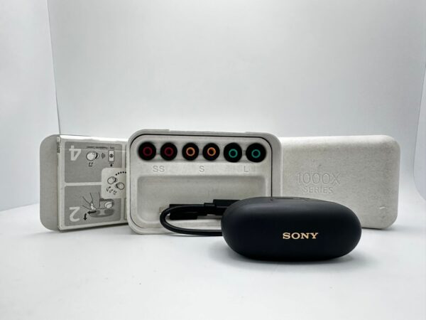 WhatsApp Image 2024 11 11 at 18.38.33 AURICULARES IN EAR SONY 1000X SERIES YY2963 + CAJA