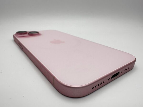 WhatsApp Image 2024 11 13 at 17.37.55 IPHONE 15 128GB PINK SALUD DE BAT 100% + CAJA Y ACC