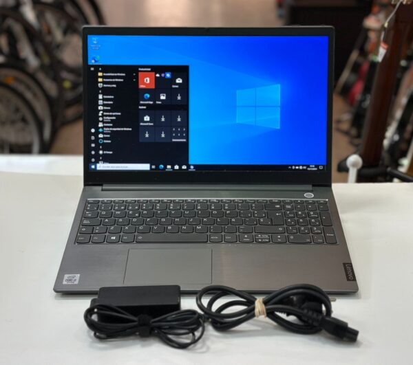 WhatsApp Image 2024 11 15 at 12.20.22 PORTATIL LENOVO 15-IML CORE I3-10110U 8GB/256GB SSD W10 + CARGADOR