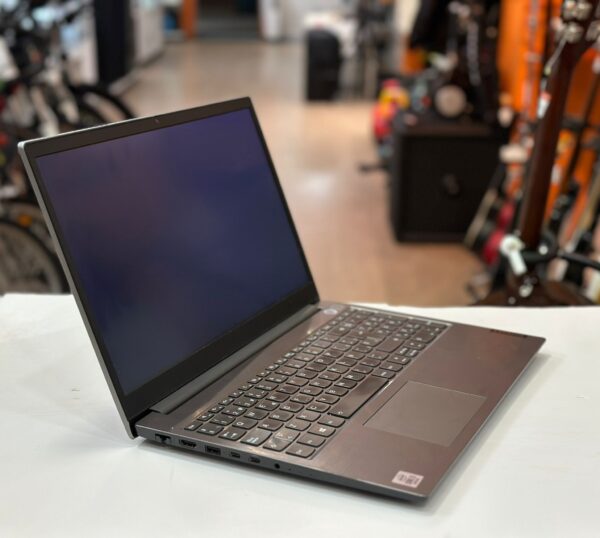 WhatsApp Image 2024 11 15 at 19.43.01 PORTATIL LENOVO THINKBOOK 15-IML I3 10110U 8GB RAM 256GB SSD + CARGADOR