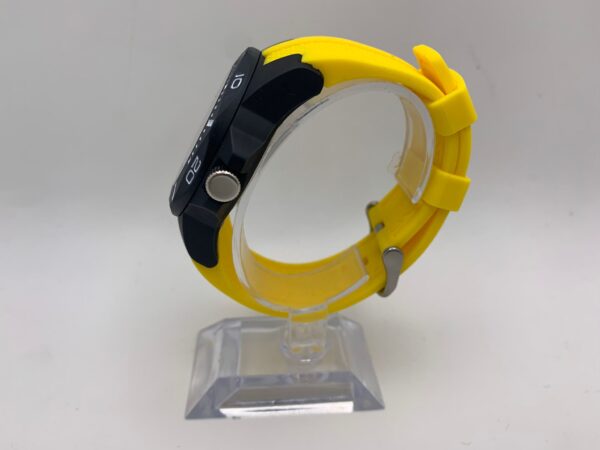 WhatsApp Image 2024 11 23 at 11.55.37 1 RELOJ MAREA 35353 CORREA DE CAUCHO DE COLOR AMARILLO