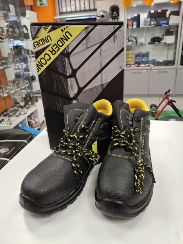 WhatsApp Image 2024 11 28 at 11.28.47 1 ZAPATOS DE SEGURIDAD FORLI TALLA 44 A ESTRENAR