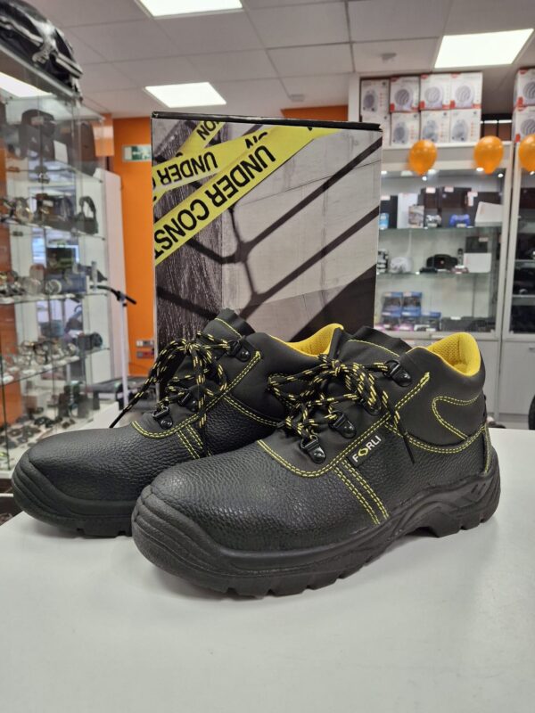 WhatsApp Image 2024 11 28 at 12.07.57 1 ZAPATOS DE SEGURIDAD FORLI TALLA 42 A ESTRENAR