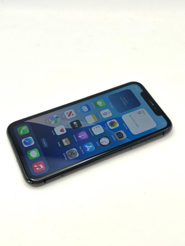 11 U513439 2 IPHONE 11 64GB NEGRO *100% BATERIA*