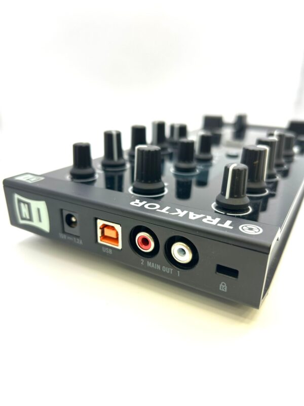 486884 2 CONTROLADORA TRAKTOR KONTROL Z1 + CAJA + CABLEADO