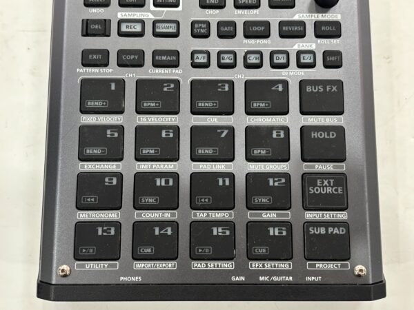 493118 3 scaled SAMPLER MOVIL ROLAND SP-404MKII CON CAJA Y CARGADOR