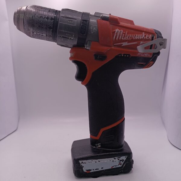 504774 4 TALADRO A BATERIA MILWAUKEE M12CPD + CARGADOR