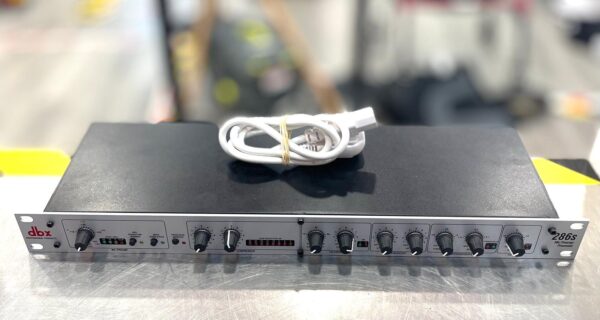 505492 1 PREAMPLIFICADOR DBX 286S + CABLE