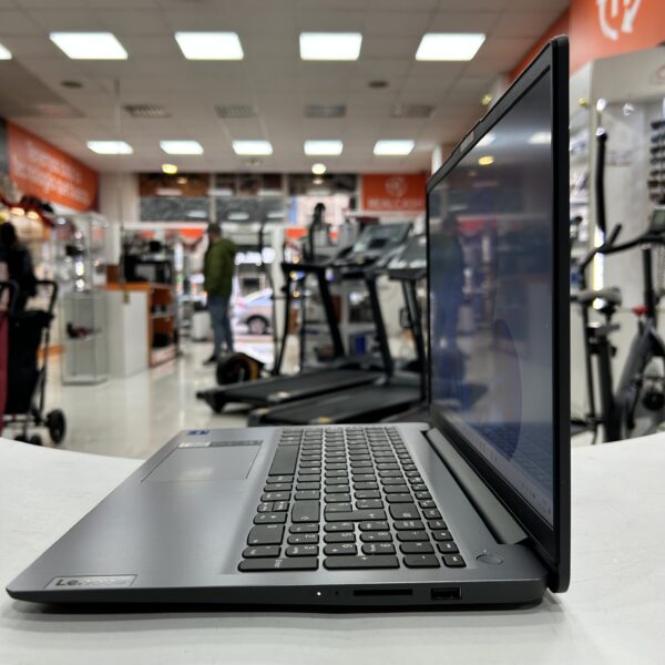 505726 4 scaled PORTATIL LENOVO I5-1235U 1.3GHZ 8GB 512GB SSD CAJA Y CARGADOR