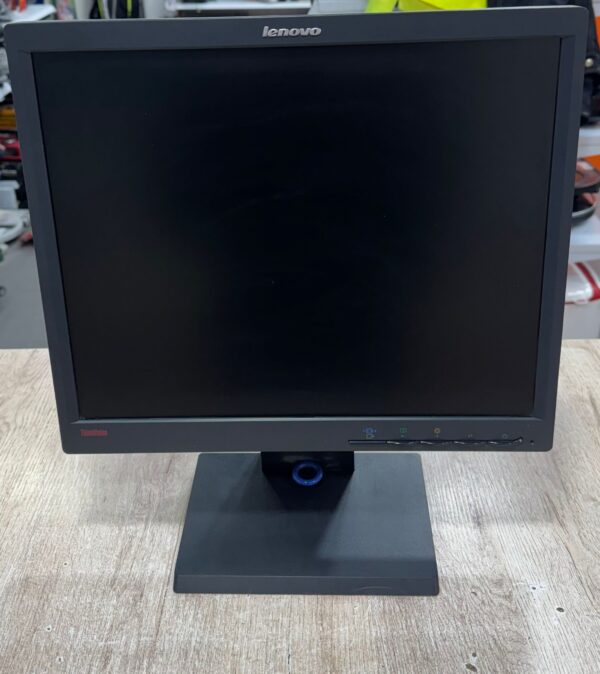 507376 1 MONITOR LENOVO MOD THINKVISION + CABLE