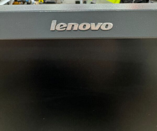 507376 5 MONITOR LENOVO MOD THINKVISION + CABLE