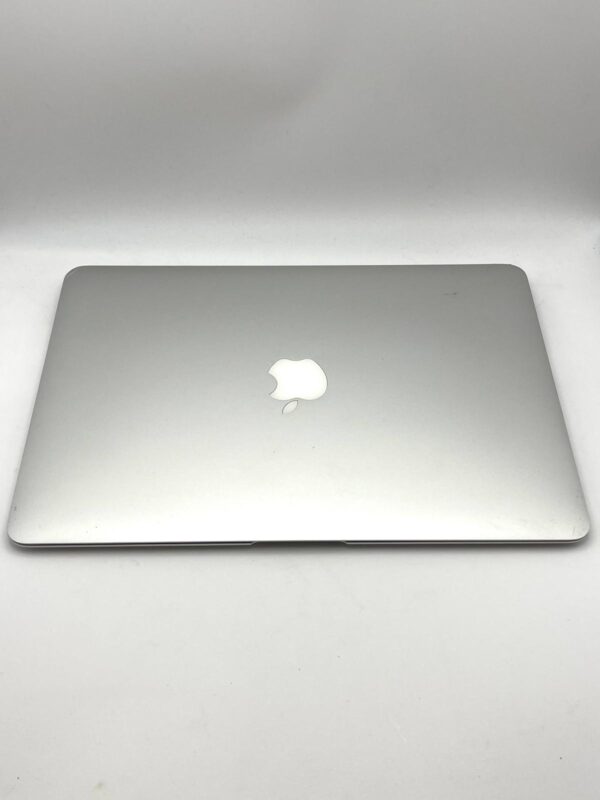 509468 1 MACBOOK AIR 2017 I5 8GB 128 SSD + CARGADOR