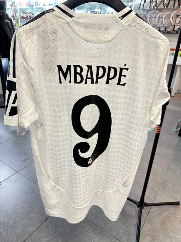 509865 1 CAMISETA REAL MADRID 23/24 MBAPPE 9 TALLA M A ESTRENAR