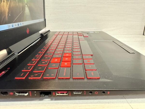 510262 4 PORTATIL HP OMEN 15' TPNQ194 I7 7700HQ GRAFIC 630 1TB/ 8GB