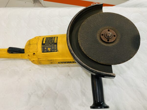 510929 3 scaled RADIAL DEWALT DWE492S 2200W