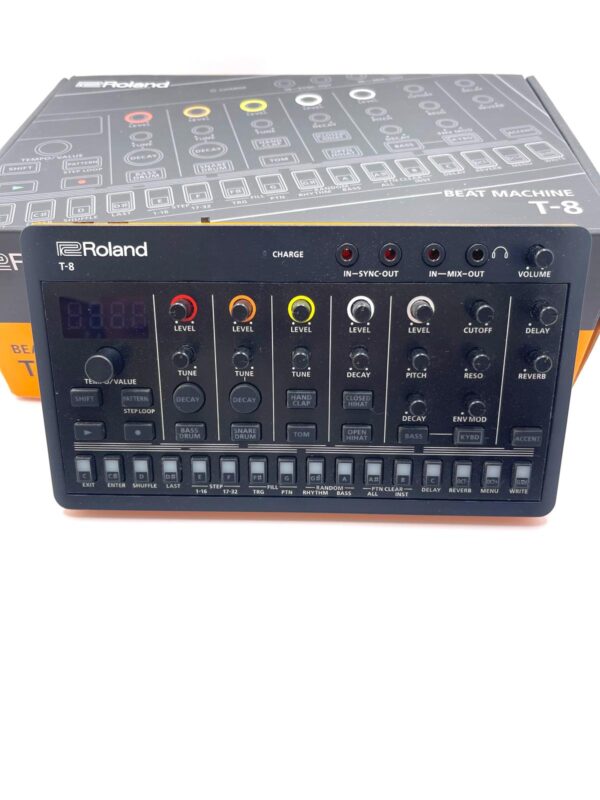 511317 1 CAJA DE RITMOS ROLAND T8 + CABLE + CAJA