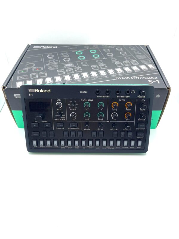 511322 1 TWEAK SYNTHESIZER ROLAND S1 + CABLE + CAJA