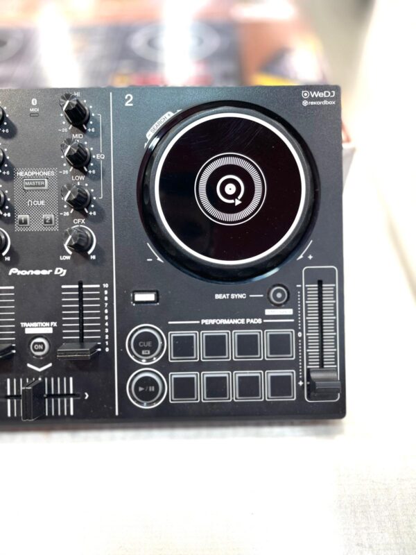 512138 4 CONTROLADORA DJ PIONEER DDJ-200 + CAJA + CABLE