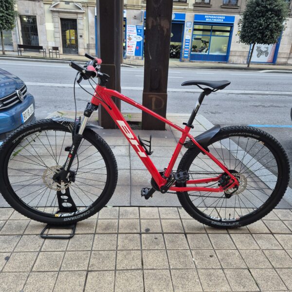 513642 5 scaled BICICLETA MONTAÑA BH SPIKE 29" M-L ROJA SHIMANO ACERA + CANDADO BH