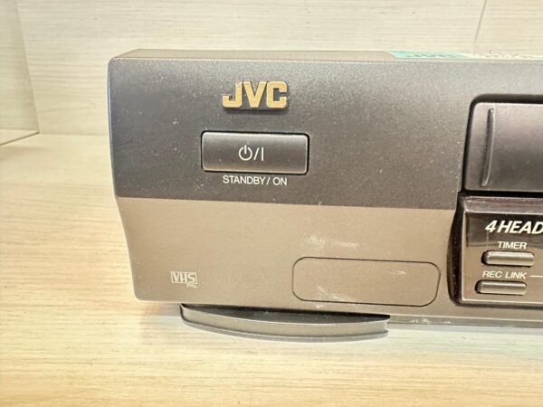 513733 5 VIDEO VHS JVC HR-J468 + MANDO