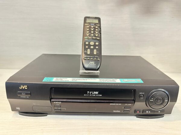 513733 VIDEO VHS JVC HR-J468 + MANDO