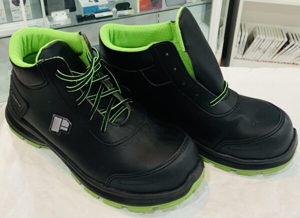 513945 scaled BOTAS DE SEGURIDAD POSSTER TALLA 43