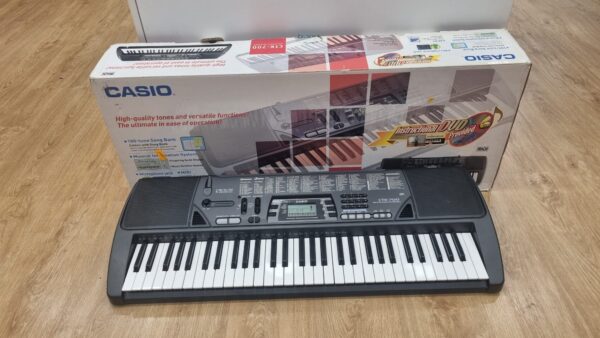 514223 5 TECLADO ELECTRONICO CASIO CTK-700 + CAJA