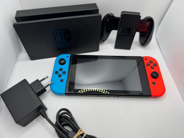 515043 3 CONSOLA NINTENDO SWITCH + MANDOS + CARGADOR + ACCESORIOS