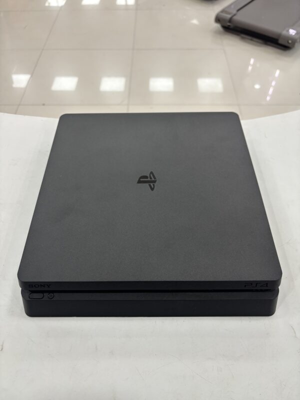 515083 3 scaled CONSOLA SONY PS4 SLIM 500GB CAJA Y MANDO