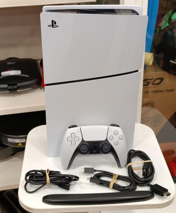 515676 2 CONSOLA PS5 1TB LECTOR BLANCA + MANDO + CABLES