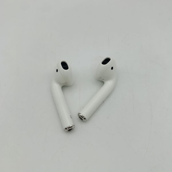 515922 3 scaled AIRPODS APPLE+ CABLE