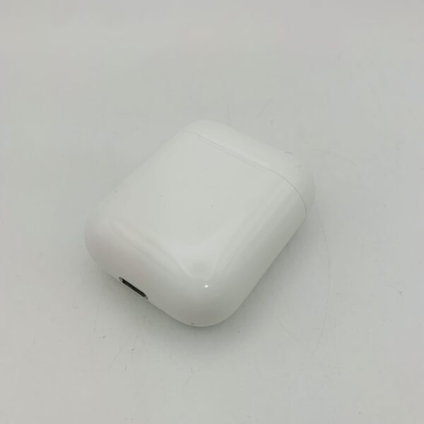 515922 6 scaled AIRPODS APPLE+ CABLE